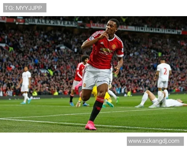 曼联瞄准狼队15亿中场球员作为卡塞米罗接班人