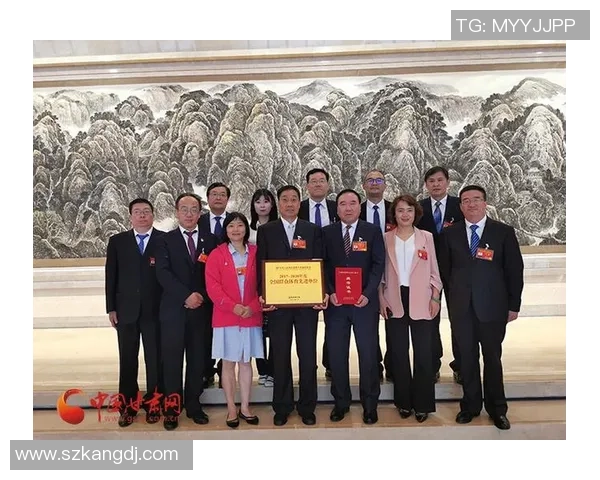 华漕社区的骄傲她荣获全国群众体育先进个人称号展现拼搏精神与奉献热情